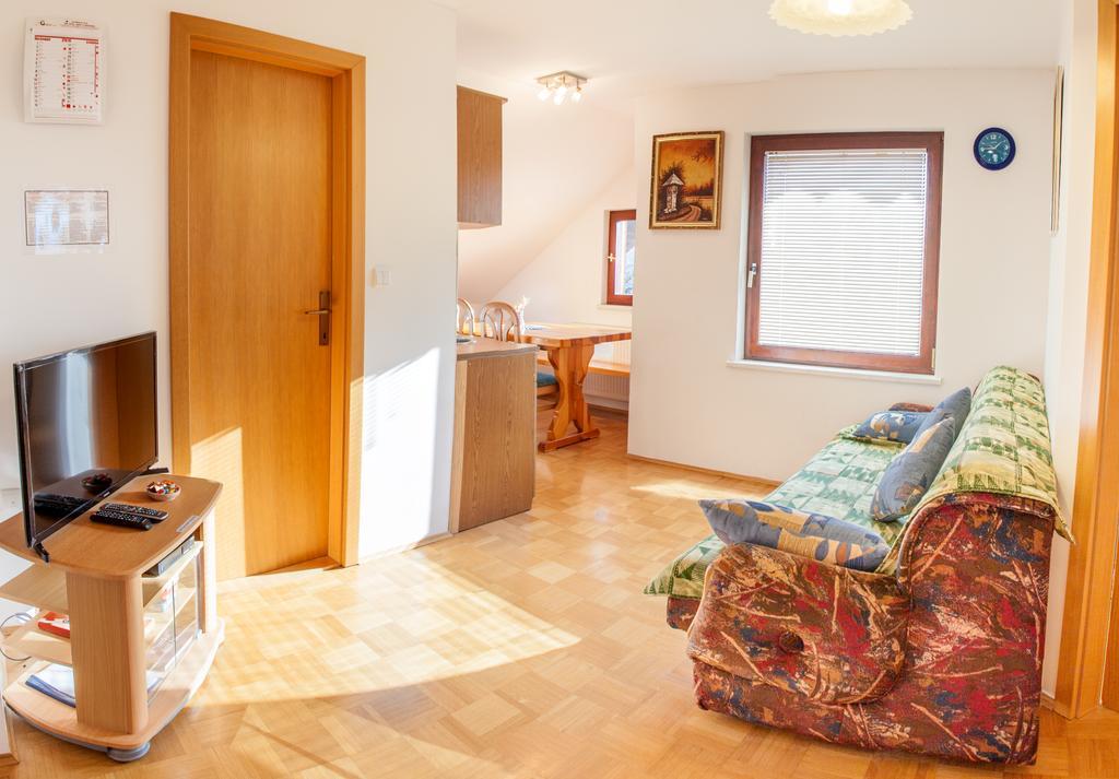 Apartments Lovec Cerkno Εξωτερικό φωτογραφία